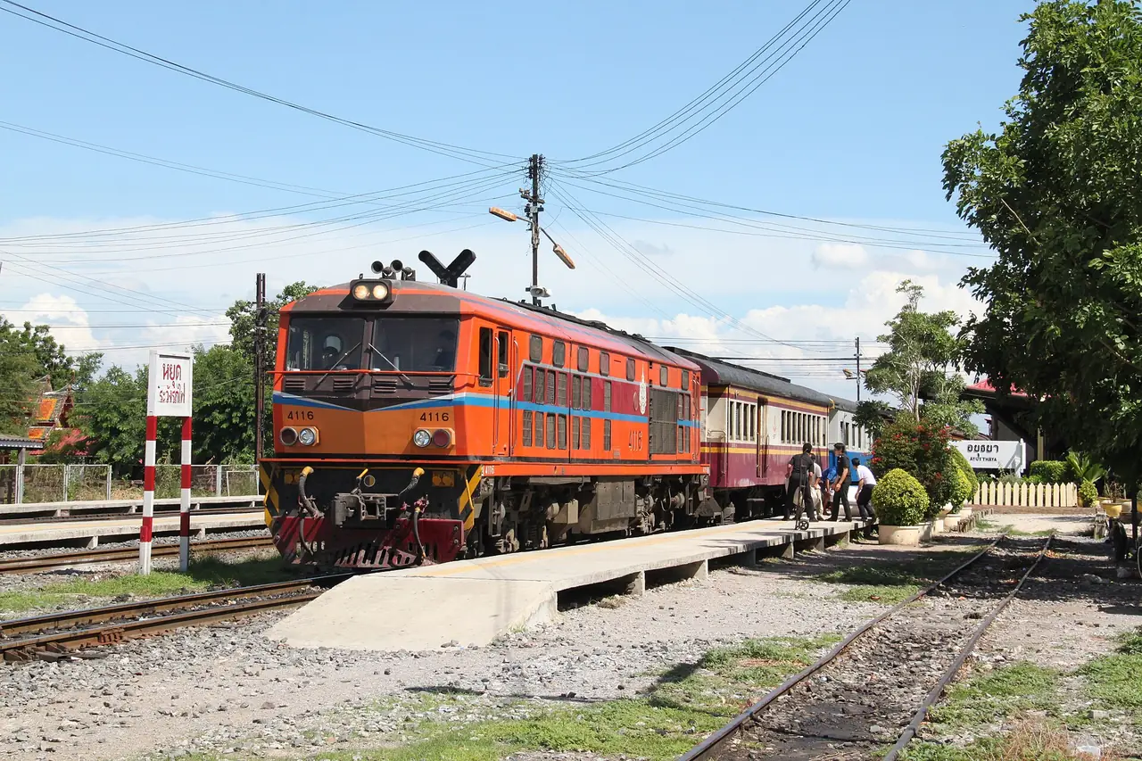 ภาพอยุธยา: ไปอยุธยาจากกรุงเทพ รถไฟ BANGKOK CONNEX รถตู้ ตารางและราคา