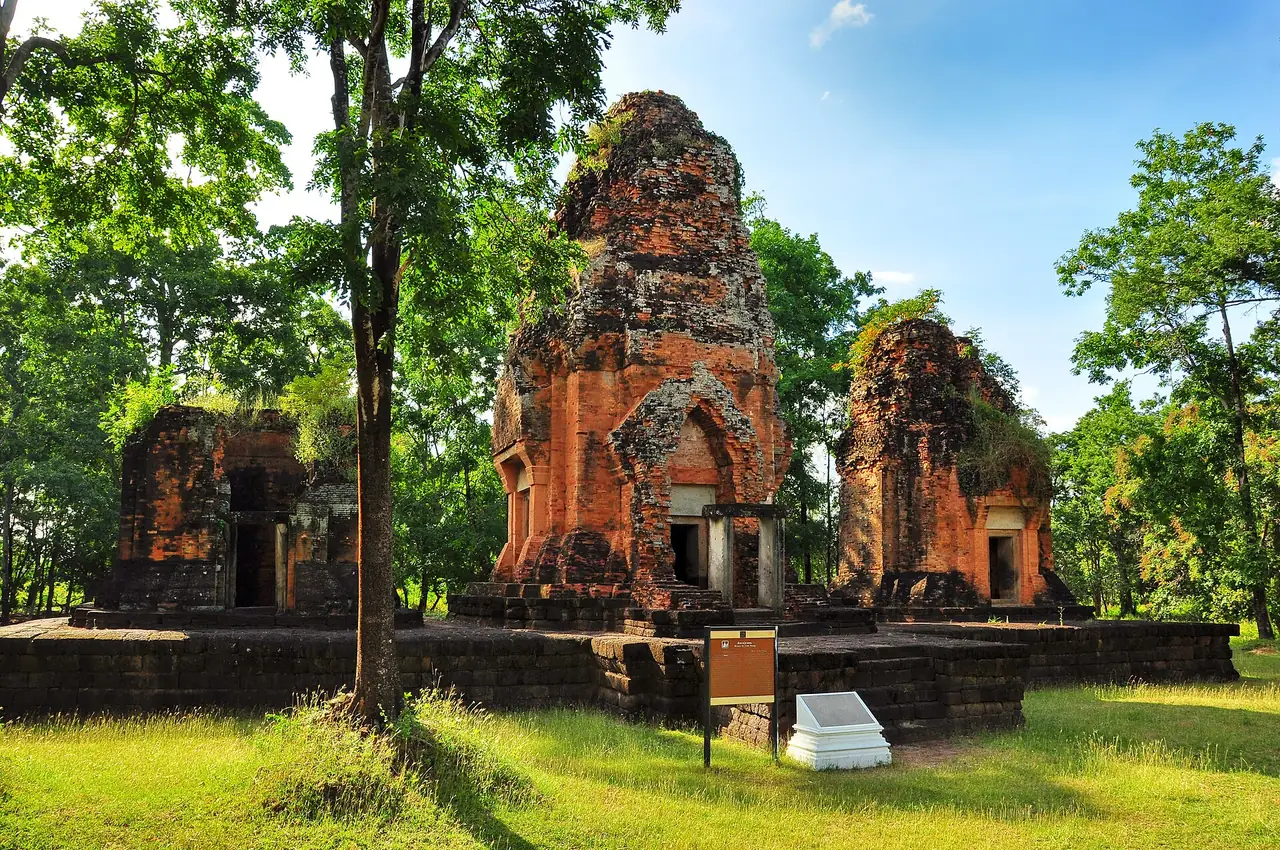 ภาพบุรีรัมย์: ปราสาทเขาปลายบัด บ้านบุ กู่สวนแตง หนองหงส์ บุรีรัมย์