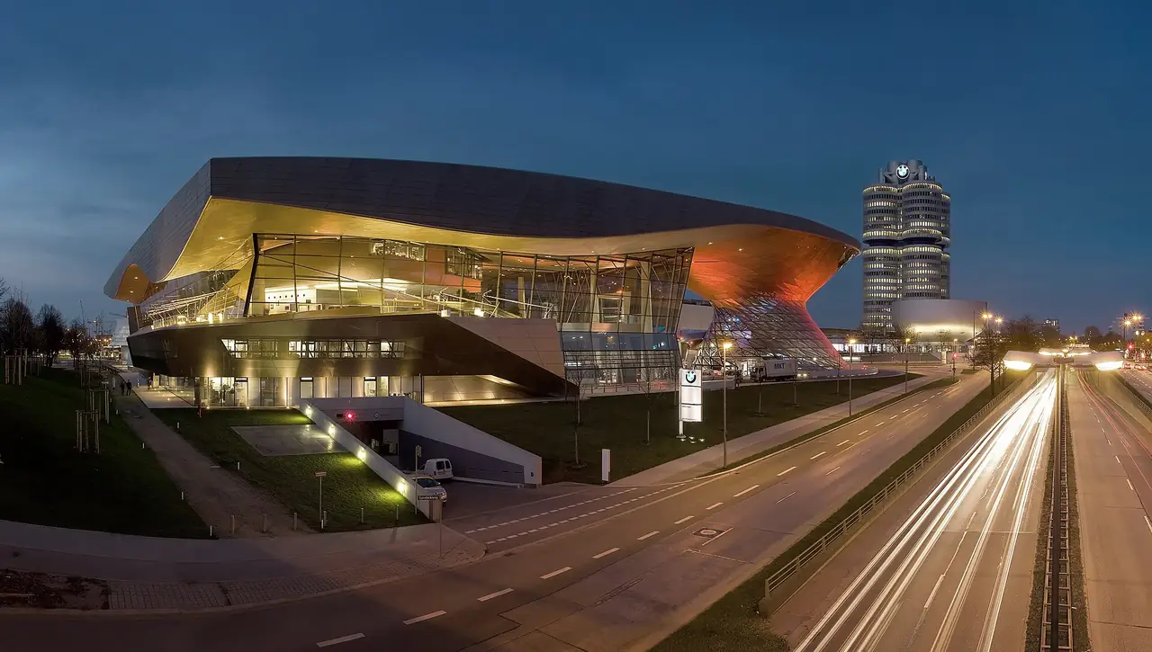 ภาพเยอรมนี: BMW Welt และพิพิธภัณฑ์ BMW มิวนิก 2569: ตั๋ว 17 ยูโร