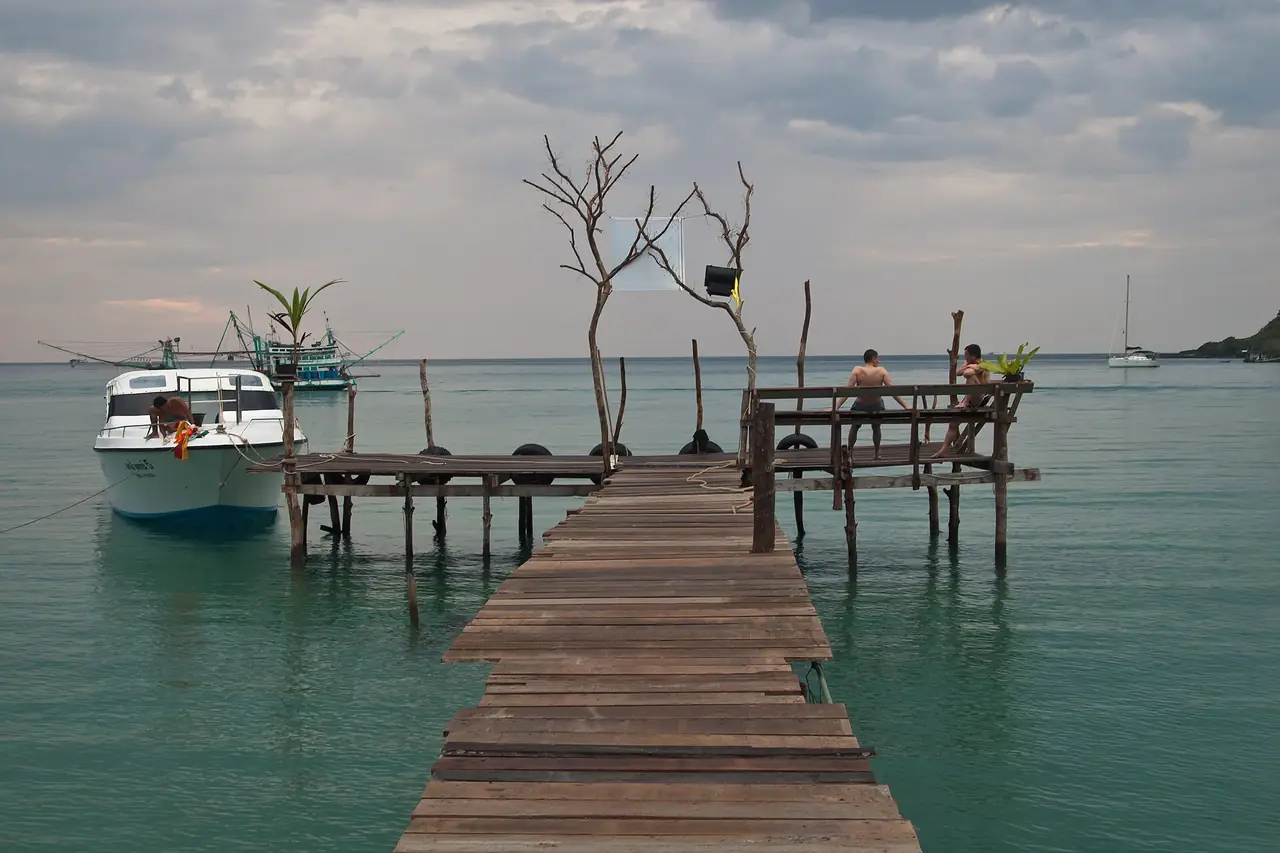 ภาพเกาะกูด: เรือไปเกาะกูด ตารางเรือ ราคา แหลมศอก อ่าวสลัด 2569