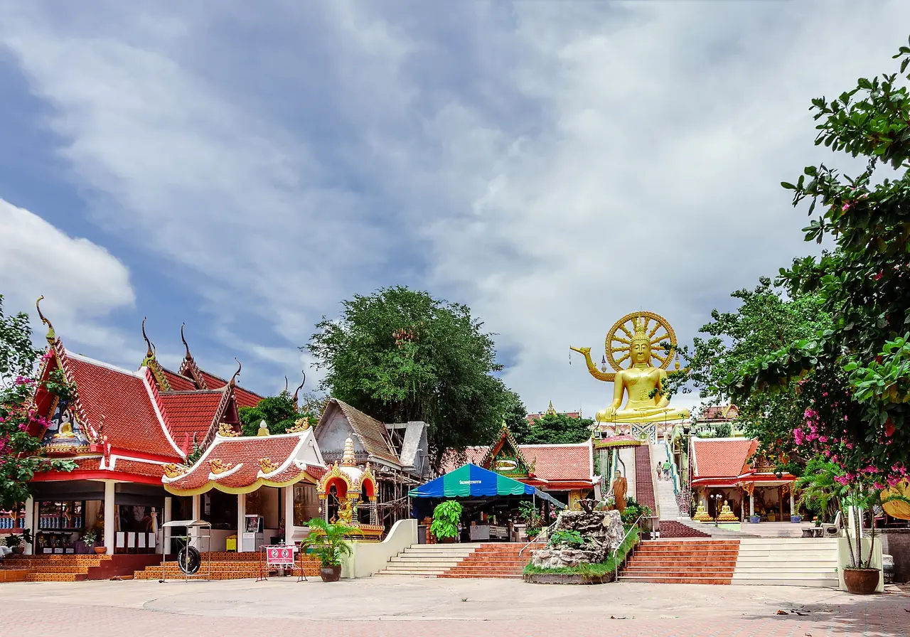 ภาพเกาะสมุย: วัดพระใหญ่ สมุย วัดปลายแหลม ถนนคนเดินบ่อผุด เวลา