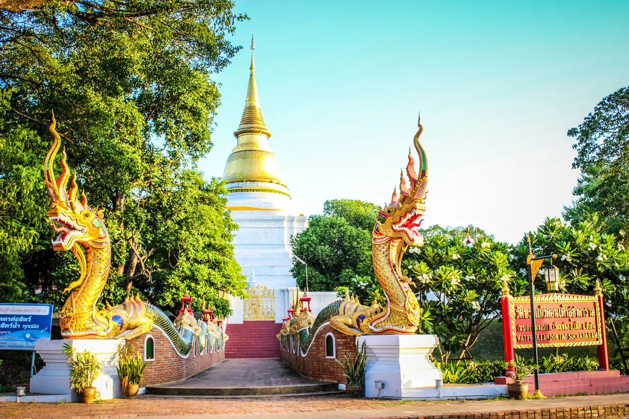 ภาพประกอบ ลำปาง: วัดพระแก้วดอนเต้า ลำปาง 2569 พระแก้วมรกต เวลา