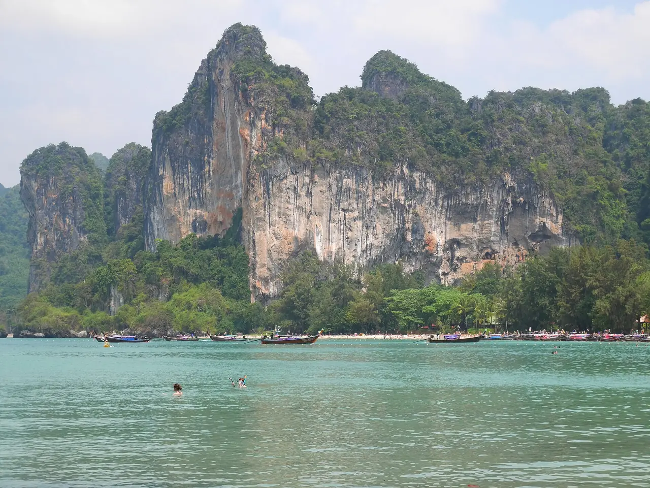 ภาพกระบี่: เที่ยวกระบี่ 3 วัน 2 คืน แผนเที่ยวอ่าวนาง ไร่เลย์ และเกาะ